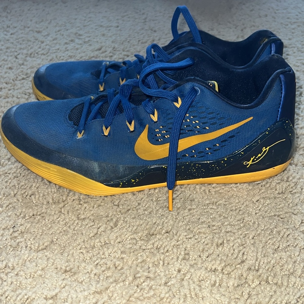 Kobe 9 EM Blue